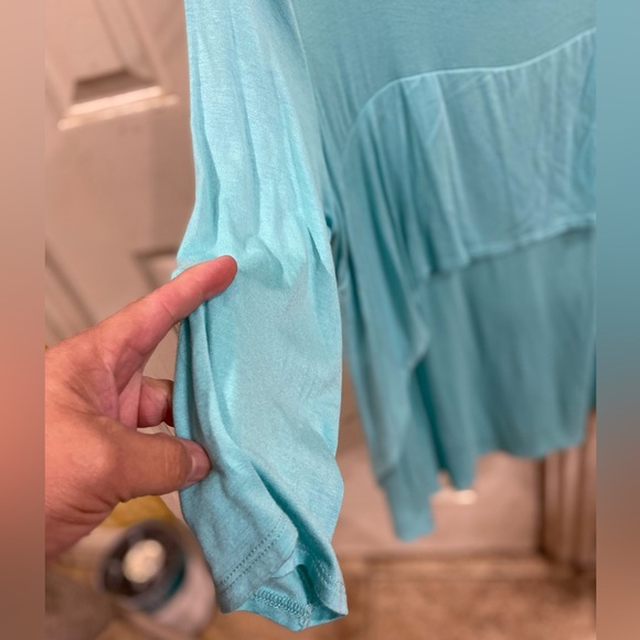 🌸Kate & Mallory Light Turquoise Top Size XL - Picture 2 of 4